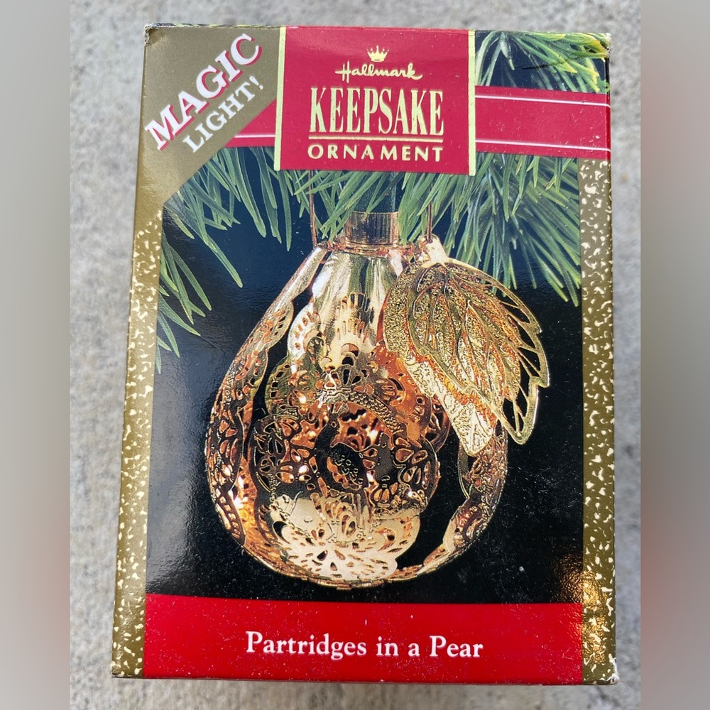 Vintage 1990 Partridges In a Pear Tree Christmas Holiday Gold Tone Ornament